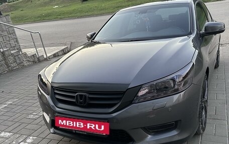 Honda Accord IX рестайлинг, 2013 год, 2 350 000 рублей, 6 фотография