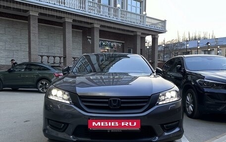 Honda Accord IX рестайлинг, 2013 год, 2 350 000 рублей, 4 фотография