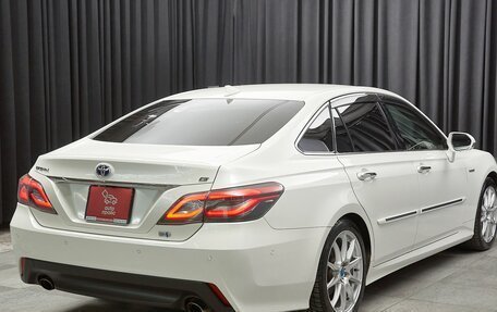 Toyota Crown, 2019 год, 3 700 000 рублей, 4 фотография