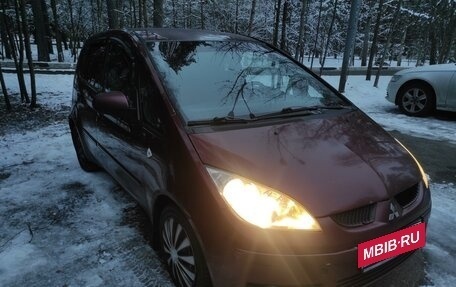 Mitsubishi Colt VI рестайлинг, 2006 год, 390 000 рублей, 2 фотография