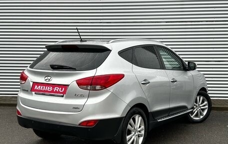 Hyundai ix35 I рестайлинг, 2011 год, 1 700 000 рублей, 2 фотография