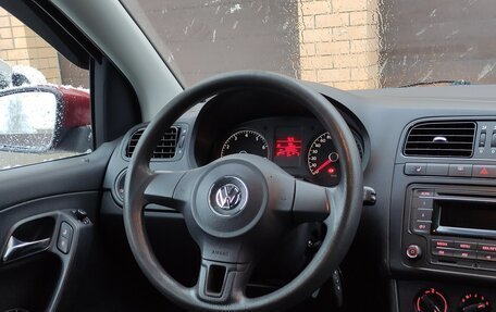 Volkswagen Polo VI (EU Market), 2011 год, 719 000 рублей, 2 фотография