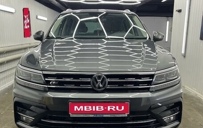 Volkswagen Tiguan II, 2018 год, 2 750 000 рублей, 1 фотография