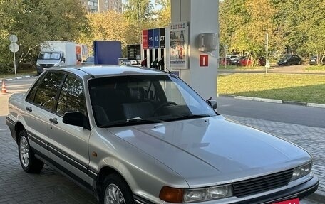 Mitsubishi Galant VIII, 1989 год, 130 000 рублей, 1 фотография