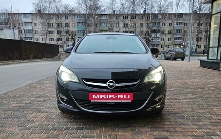 Opel Astra J, 2014 год, 1 150 000 рублей, 9 фотография