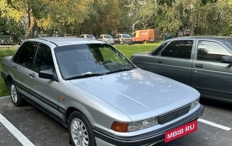 Mitsubishi Galant VIII, 1989 год, 130 000 рублей, 3 фотография