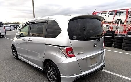 Honda Freed I, 2016 год, 1 220 000 рублей, 5 фотография