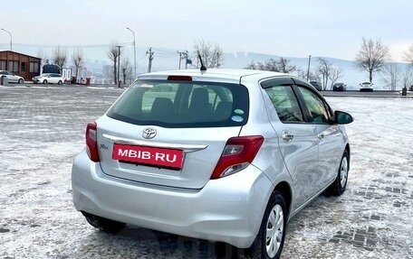 Toyota Vitz, 2015 год, 890 000 рублей, 8 фотография