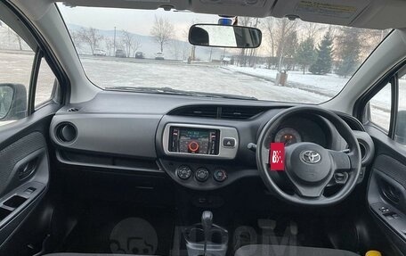 Toyota Vitz, 2015 год, 890 000 рублей, 9 фотография