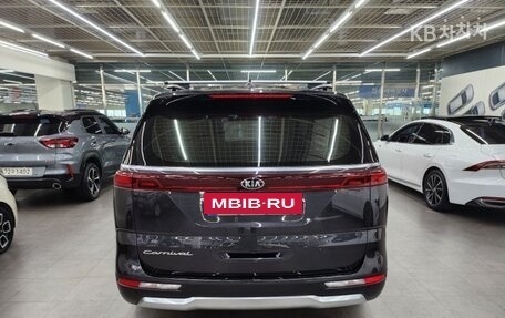 KIA Carnival, 2021 год, 2 790 000 рублей, 3 фотография