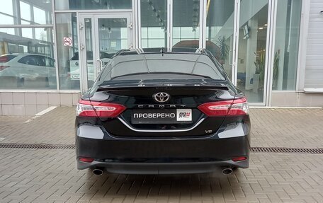 Toyota Camry, 2018 год, 3 250 000 рублей, 4 фотография