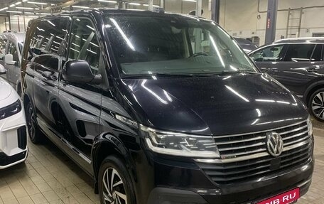 Volkswagen Multivan T6 рестайлинг, 2021 год, 6 295 000 рублей, 6 фотография