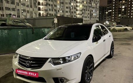 Honda Accord VIII рестайлинг, 2012 год, 1 750 000 рублей, 3 фотография