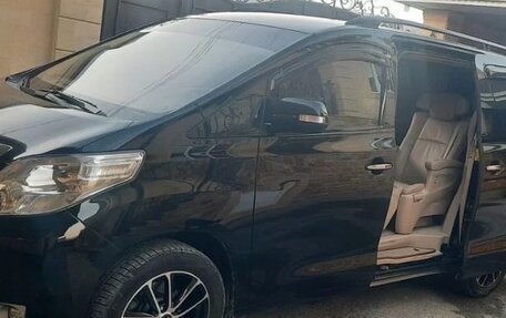 Toyota Alphard III, 2011 год, 3 000 000 рублей, 2 фотография