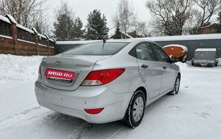 Hyundai Solaris II рестайлинг, 2012 год, 870 000 рублей, 10 фотография