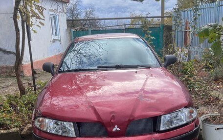 Mitsubishi Carisma I, 2000 год, 180 000 рублей, 1 фотография