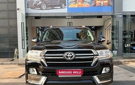 Toyota Land Cruiser 200, 2020 год, 6 500 002 рублей, 3 фотография