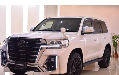 Toyota Land Cruiser 200, 2018 год, 9 800 000 рублей, 1 фотография