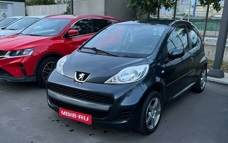 Peugeot 107 I рестайлинг, 2011 год, 500 000 рублей, 1 фотография