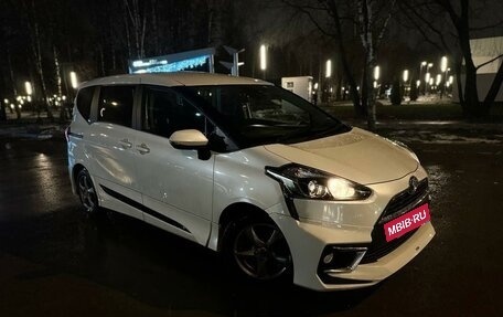 Toyota Sienta II, 2017 год, 1 790 000 рублей, 4 фотография