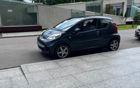 Peugeot 107 I рестайлинг, 2011 год, 500 000 рублей, 9 фотография