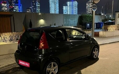 Peugeot 107 I рестайлинг, 2011 год, 500 000 рублей, 10 фотография