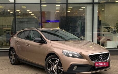 Volvo V40 Cross Country I, 2013 год, 1 376 111 рублей, 3 фотография