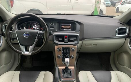 Volvo V40 Cross Country I, 2013 год, 1 376 111 рублей, 9 фотография