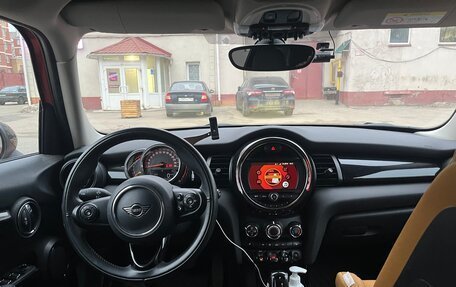 MINI Hatch, 2019 год, 2 050 000 рублей, 5 фотография