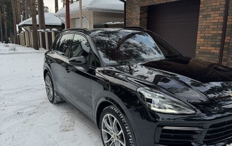 Porsche Cayenne III, 2020 год, 10 900 000 рублей, 4 фотография