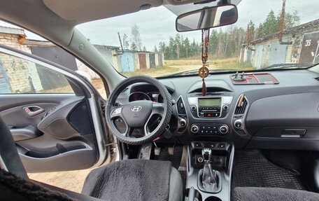 Hyundai ix35 I рестайлинг, 2012 год, 1 350 000 рублей, 5 фотография