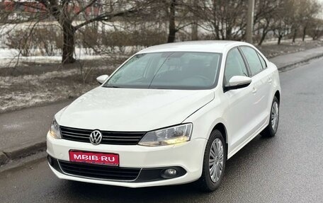 Volkswagen Jetta VI, 2013 год, 835 000 рублей, 1 фотография