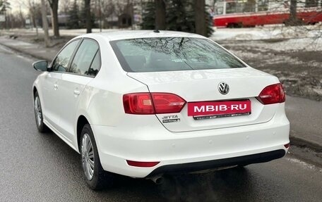 Volkswagen Jetta VI, 2013 год, 835 000 рублей, 6 фотография