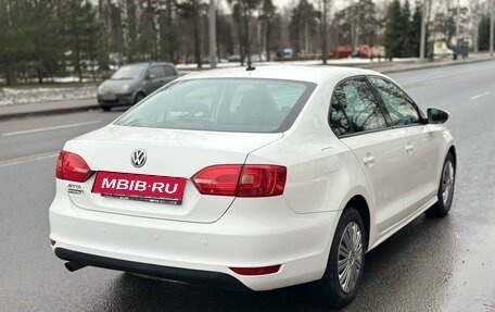 Volkswagen Jetta VI, 2013 год, 835 000 рублей, 4 фотография