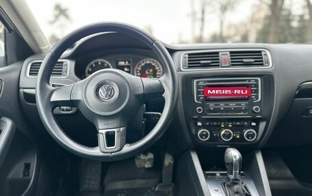 Volkswagen Jetta VI, 2013 год, 835 000 рублей, 10 фотография