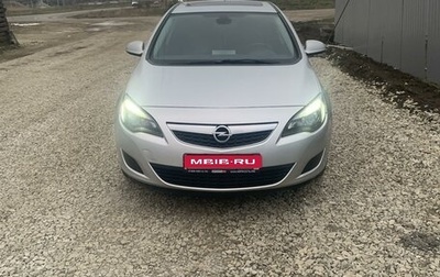 Opel Astra J, 2011 год, 770 000 рублей, 1 фотография