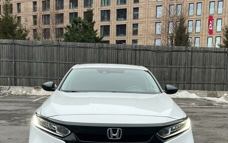 Honda Accord IX рестайлинг, 2019 год, 2 500 000 рублей, 2 фотография