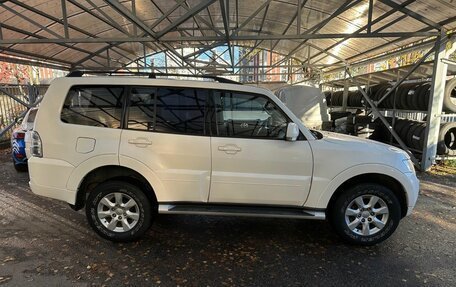 Mitsubishi Pajero IV, 2010 год, 1 559 000 рублей, 5 фотография