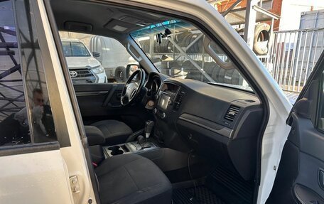 Mitsubishi Pajero IV, 2010 год, 1 559 000 рублей, 17 фотография