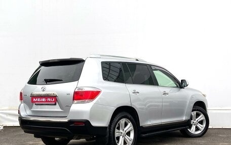 Toyota Highlander III, 2011 год, 2 098 800 рублей, 2 фотография