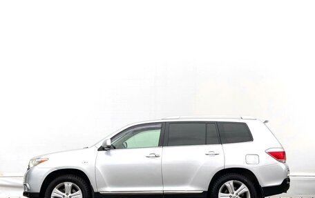 Toyota Highlander III, 2011 год, 2 098 800 рублей, 16 фотография