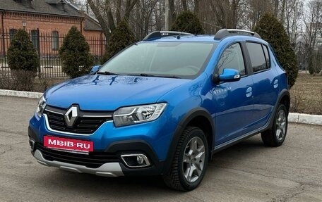 Renault Sandero II рестайлинг, 2018 год, 1 299 000 рублей, 2 фотография