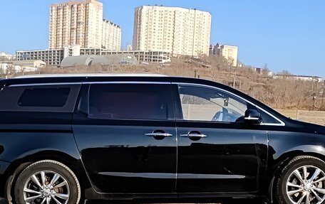 KIA Carnival III, 2019 год, 2 800 000 рублей, 11 фотография