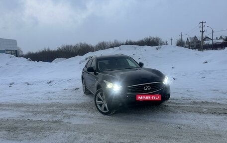 Infiniti FX II, 2011 год, 2 100 000 рублей, 23 фотография