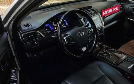 Toyota Camry, 2015 год, 2 300 000 рублей, 12 фотография