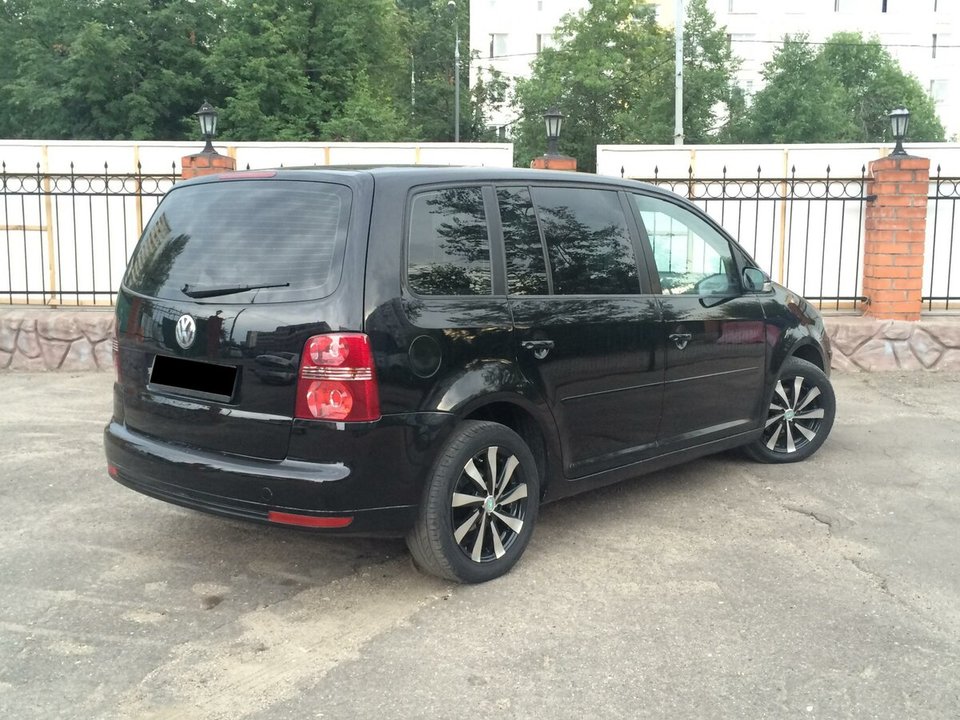 Volkswagen Touran I рестайлинг, 2010 год, 300 000 рублей, 5 фотография