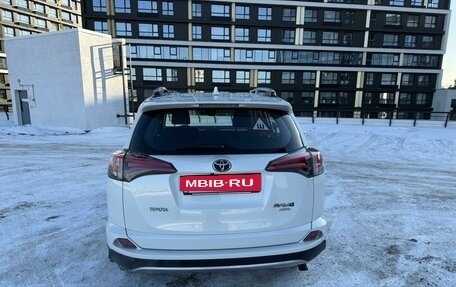 Toyota RAV4, 2017 год, 3 200 000 рублей, 15 фотография