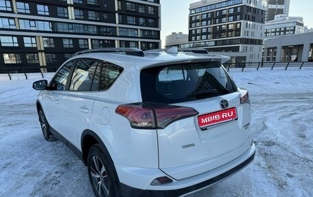 Toyota RAV4, 2017 год, 3 200 000 рублей, 16 фотография