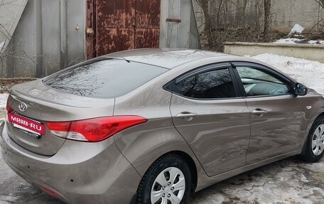 Hyundai Elantra V, 2013 год, 1 000 000 рублей, 4 фотография