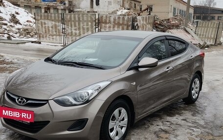 Hyundai Elantra V, 2013 год, 1 000 000 рублей, 6 фотография